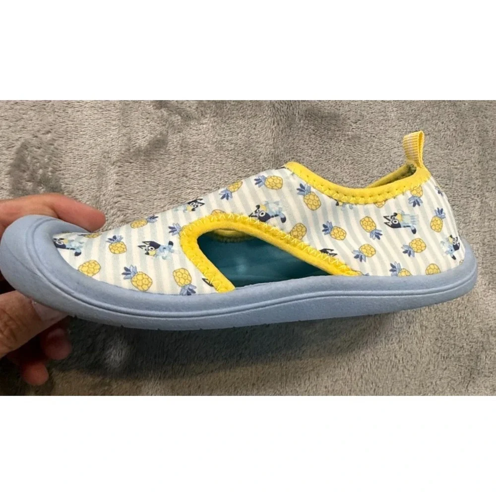 Bluey Toddler Water Shoes Pineapple Print Hook & Loop Size 13/1